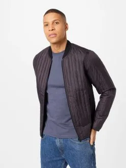 Tussenjassen Tussenjas Janus Heren Zwart 7 Tussenjassen Tussenjas Janus Heren Zwart -Moss Copenhagen Verkoop 089a5fda0d0a1aa43075241f837f2829