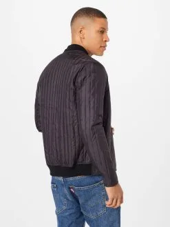 Tussenjassen Tussenjas Janus Heren Zwart 8 Tussenjassen Tussenjas Janus Heren Zwart -Moss Copenhagen Verkoop 3cc7bcdd20237db96cbf489bb2defdb2