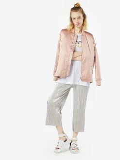 MOSS COPENHAGEN T-shirts Shirt Alva Dames Offwhite 9 MOSS COPENHAGEN T-shirts Shirt Alva Dames Offwhite -Moss Copenhagen Verkoop 866d16550c9885bc08fe2764b15baef5