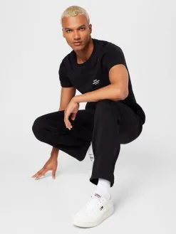 T-shirts Shirt Thor Heren Zwart 9 T-shirts Shirt Thor Heren Zwart -Moss Copenhagen Verkoop e39758d20346faa12defa3dc536d0cec