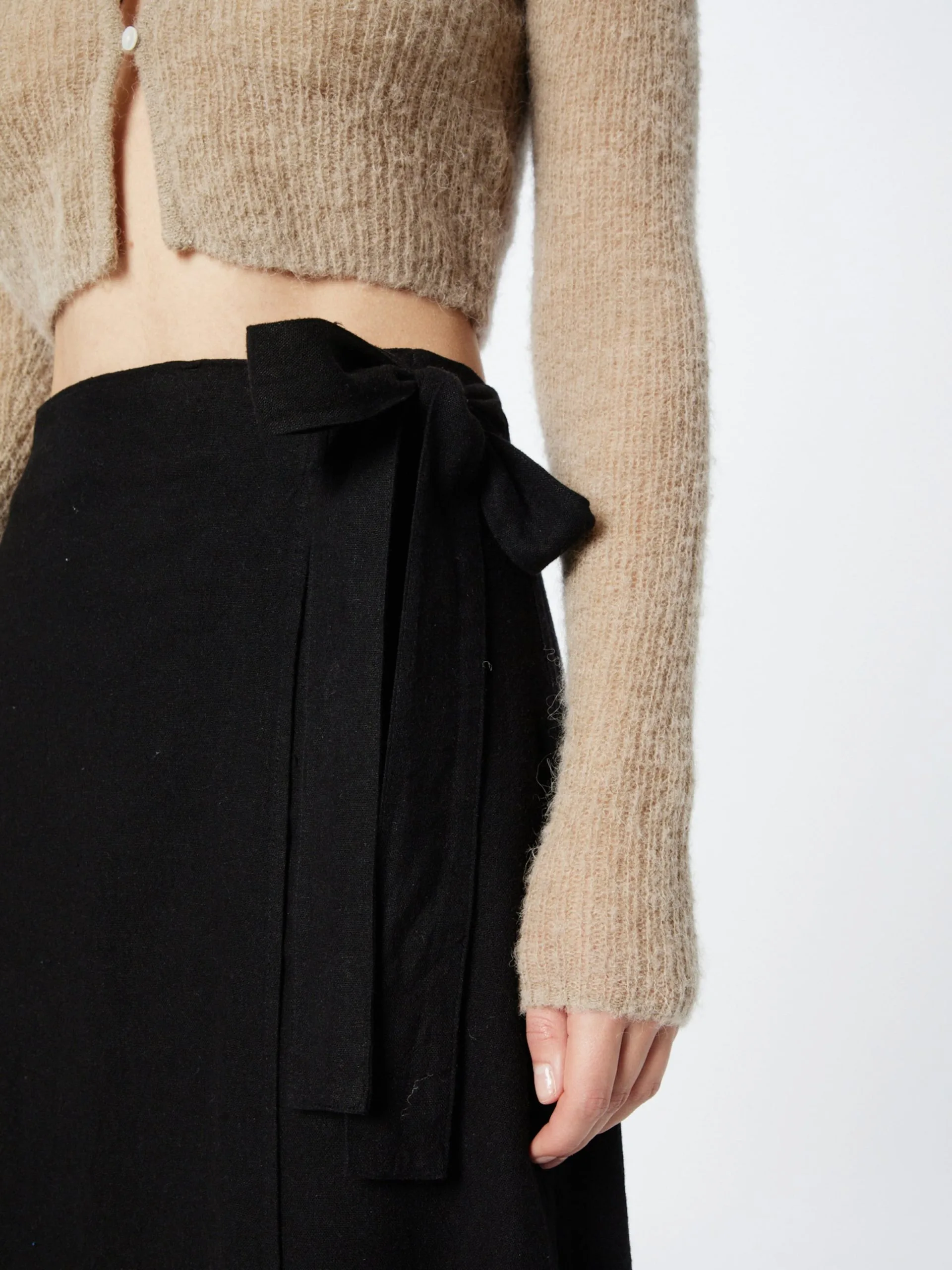 MOSS COPENHAGEN Midi Rokken Rok Ginia Dames Zwart 2 MOSS COPENHAGEN Midi Rokken Rok Ginia Dames Zwart - Afbeelding 2